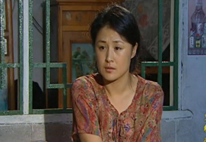 乡村爱情剧中谢大脚近照与剧中判若两人