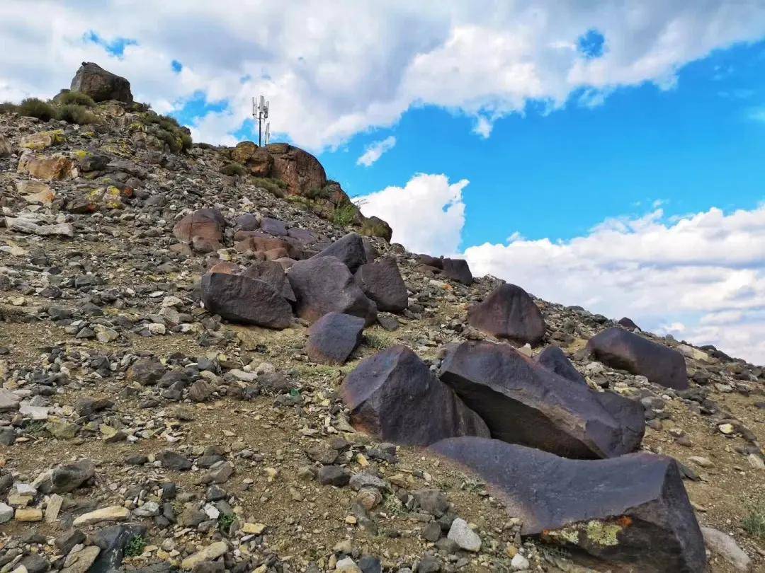 去通天之地聆听来自远古的神秘声音——黑石山