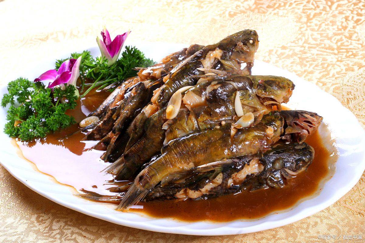 湖南岳阳的3大美食,外地朋友去了一定要吃,不然肯定会后悔的