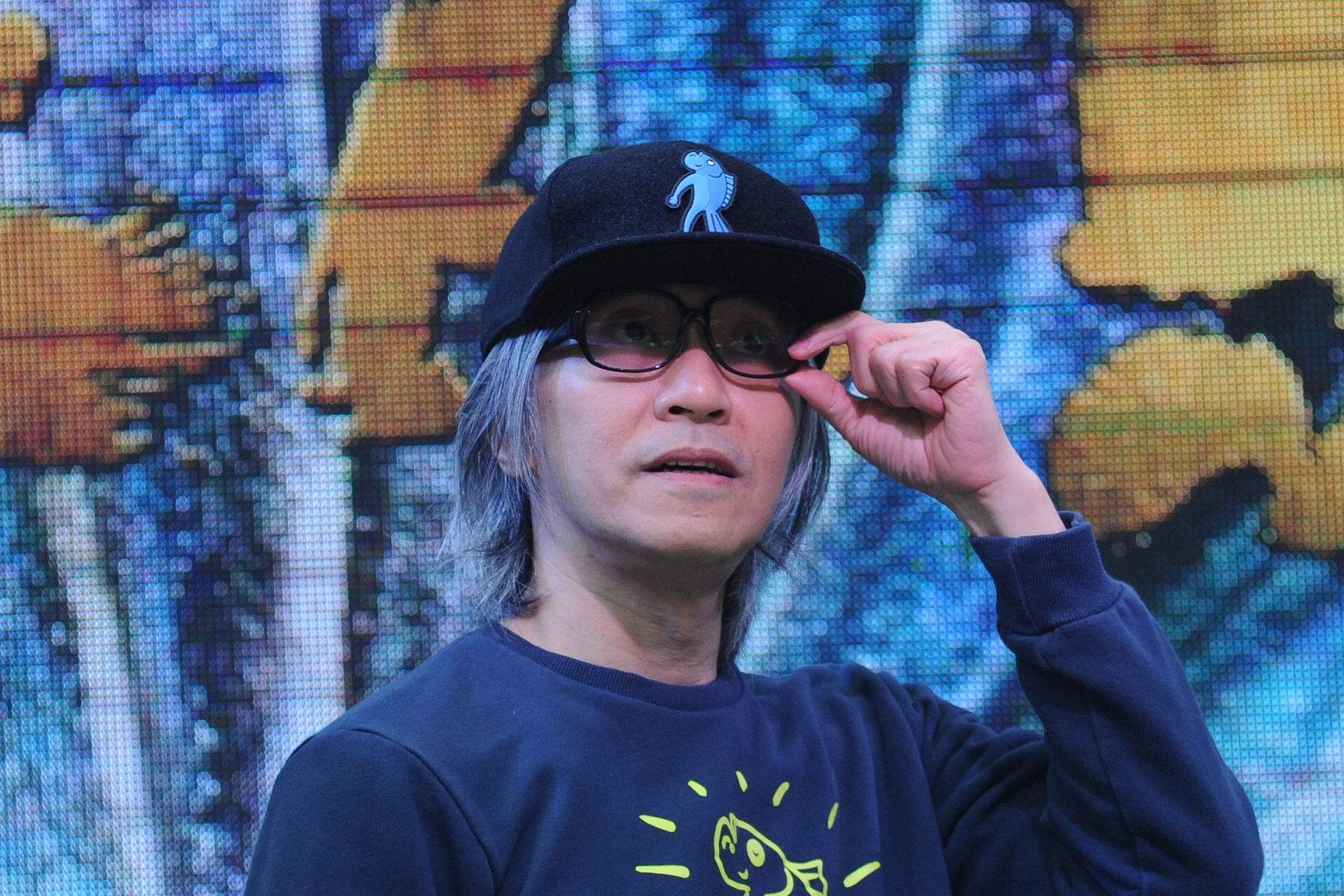 周星驰笑不起来了?对赌失利,前女友屡次讨债,他无奈抵押豪宅