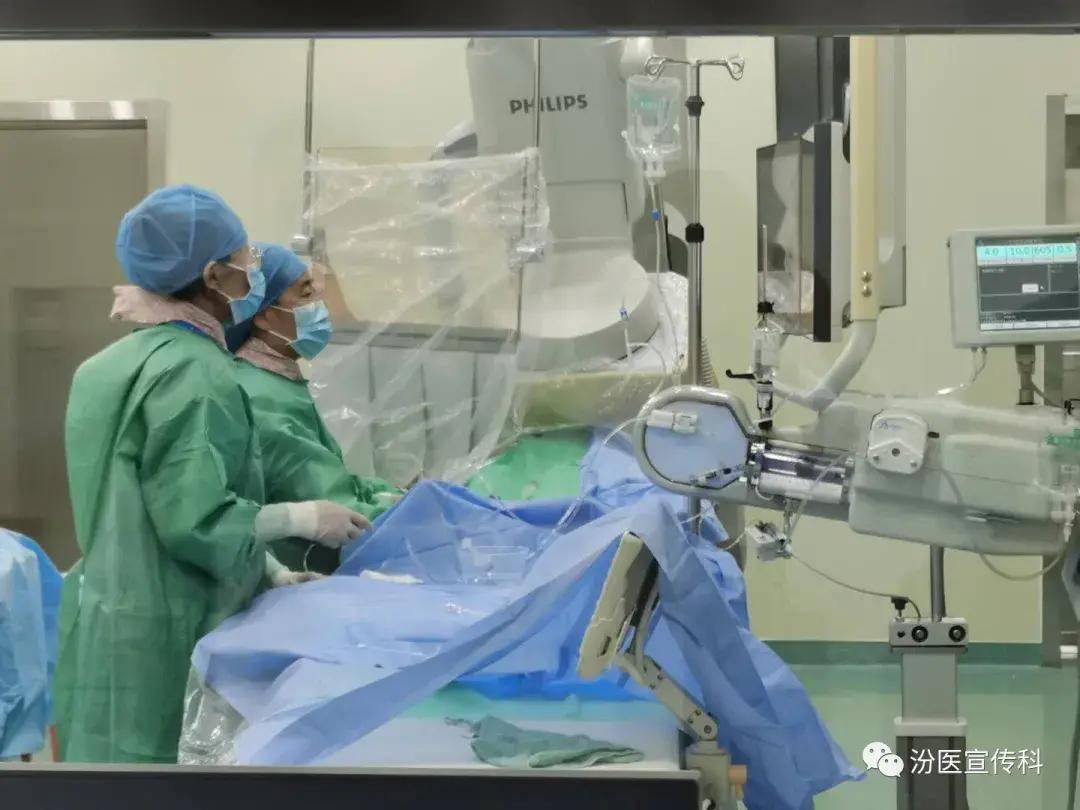 山西汾阳医院引进飞利浦全新系列—UNIQ FD20全能型大平板血管造影系统_手术