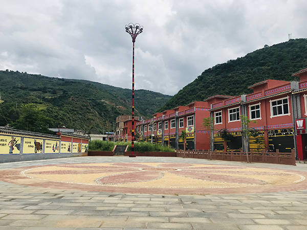 易门县小街乡普厂村民族团结进步示范创建一瞥