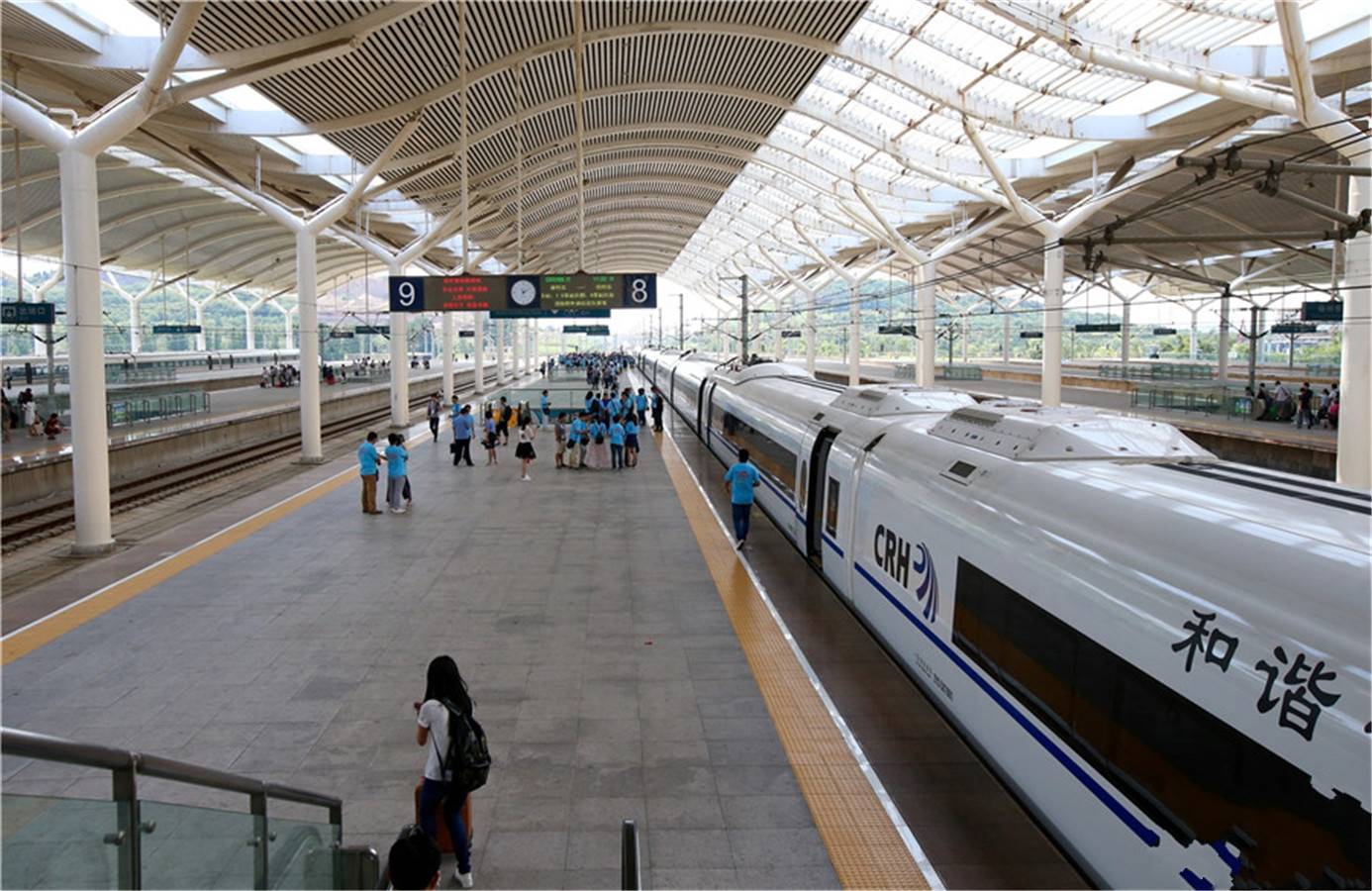 其最终的目标是打造成一个车站规模是在13个站台,28线的高铁站,而南京