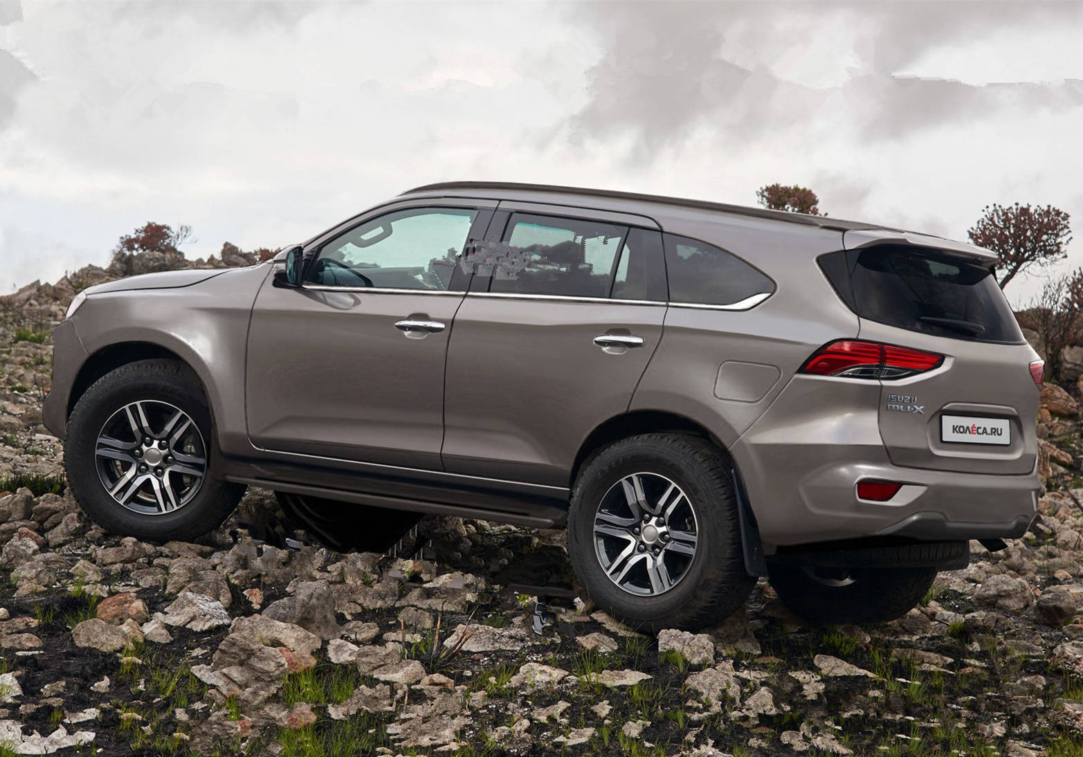 30万就可落地越野车但因太丑而卖不动好在新款外观升级了