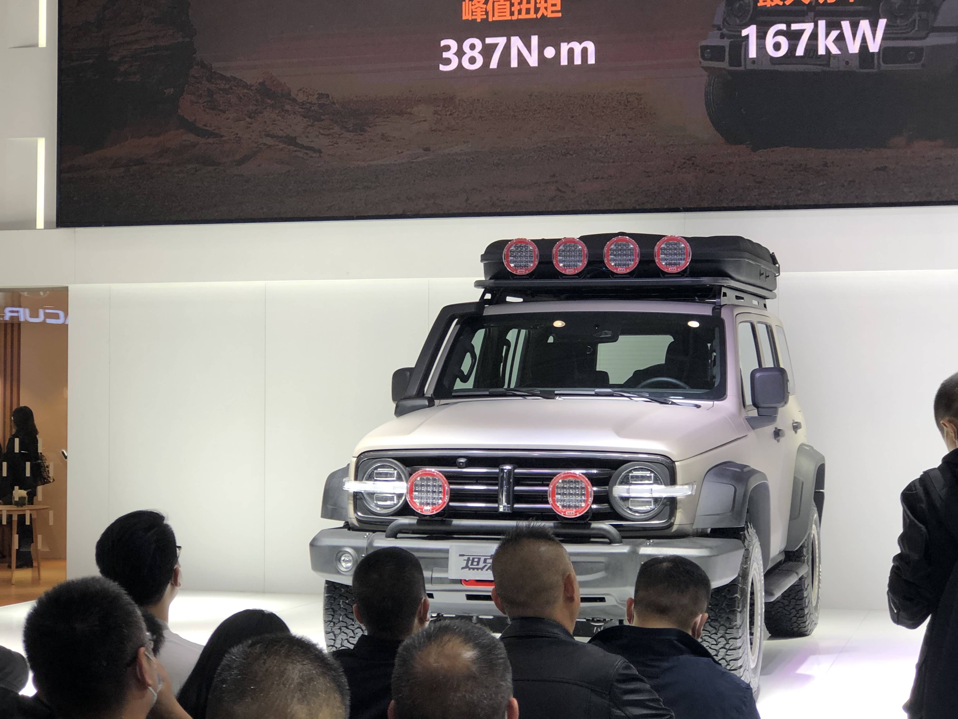 玩新潮 玩出wey wey坦克300燃爆武汉国际车展