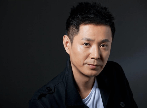 演员郭广平:娶小11岁娇妻,不畏聚少离多,结婚17年恩爱依旧_常小川