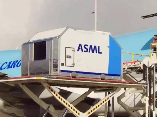大厂崛起丨揭秘光刻机巨头：ASML（阿斯麦）_公司