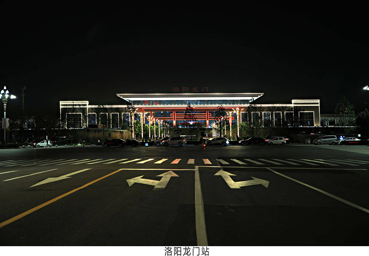 组图〕古都洛阳又添新景——兴洛湖公园空中乐道全线建成