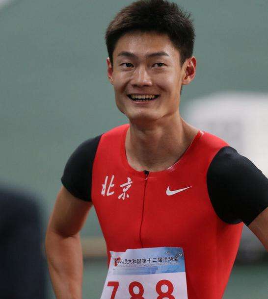 2014年仁川亚运会男子田径男子4x100m接力赛中,由四名短跑选手陈世伟