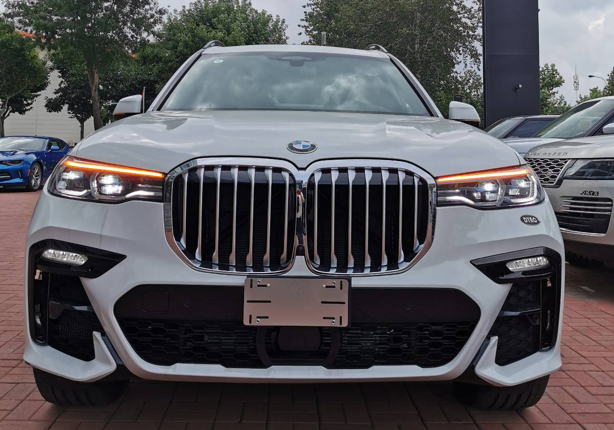 2020款宝马x7手续齐 超大空间豪华越野现车