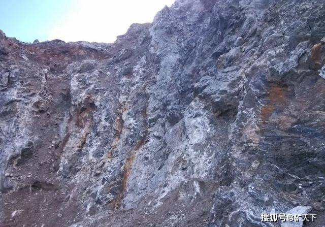 高品位金属矿,价值高萤石矿权,欢迎来撩!_手机搜狐网