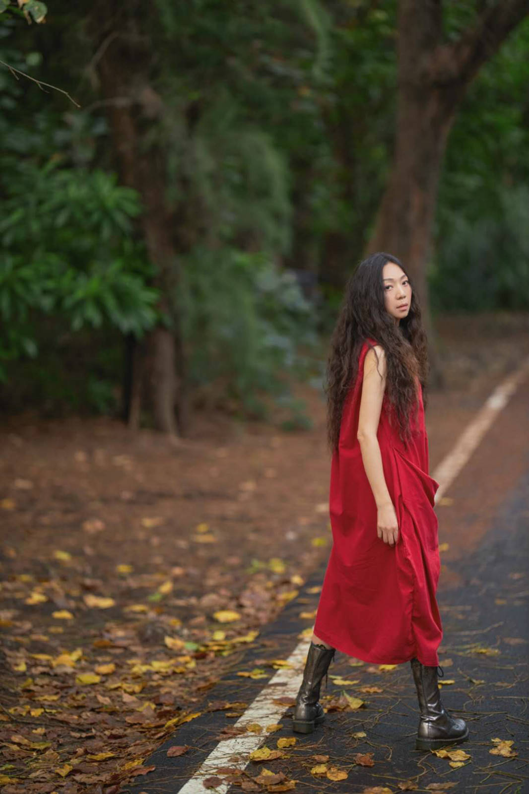 心灵系歌后万芳新歌《模样》mv引乐迷共鸣