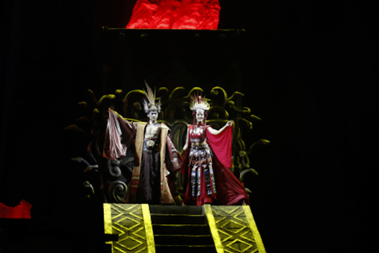 巴山大峡谷巴山大峡谷的梦回巴国演出过分真实