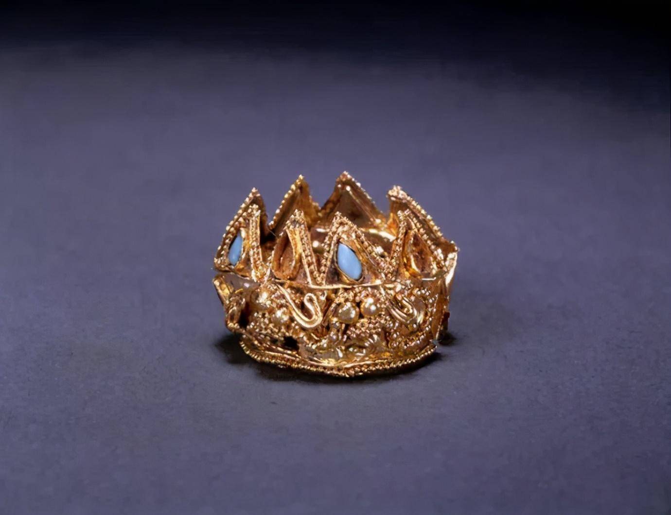 美秀博物馆中有一顶汉代金皇冠很多人说是赝品其实它是真货