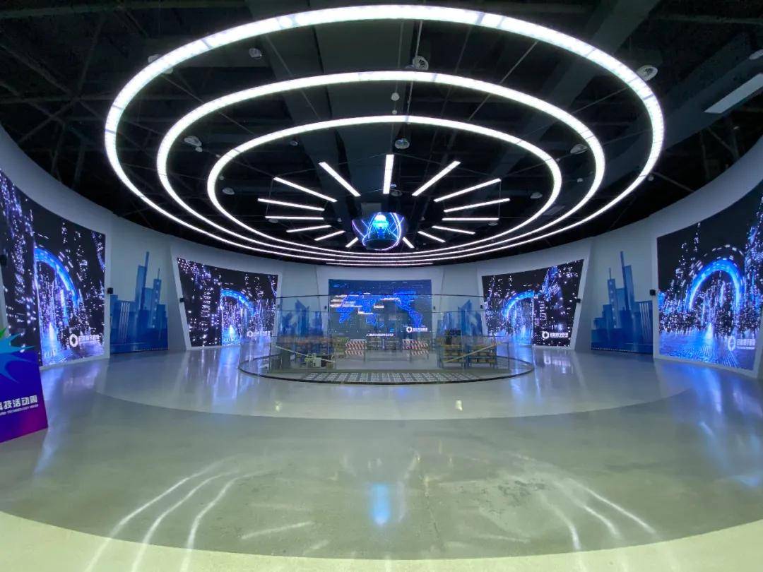 海信LED显示屏助力青岛人工智能国际客厅打造震撼视觉体验！