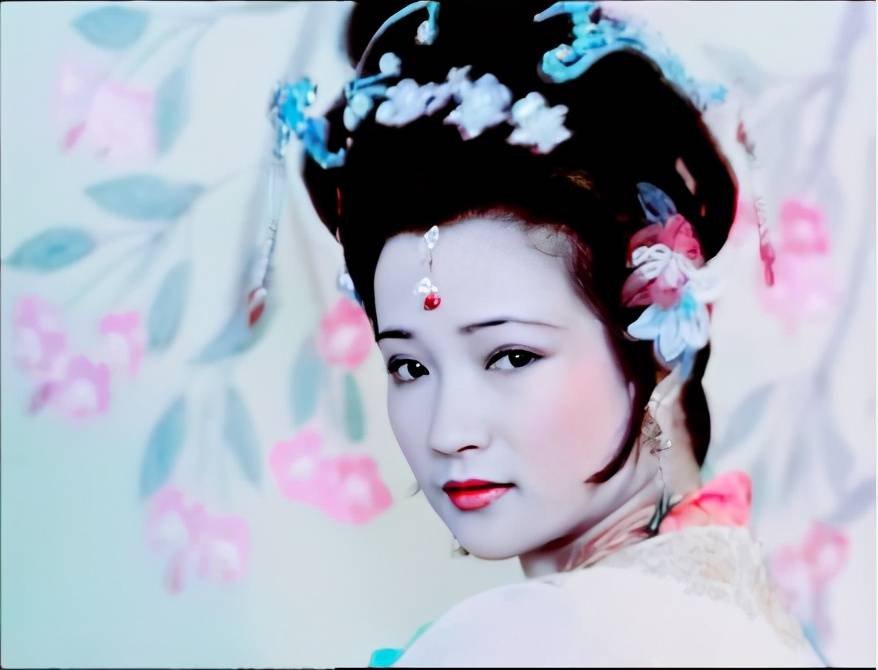 89版《红楼梦》是把当时中国的顶尖美人都找来了?答案是肯定的