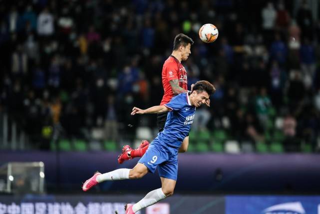 上港又一新援迎来爆发,本轮表现抢眼征服球迷,曾是国字号队长