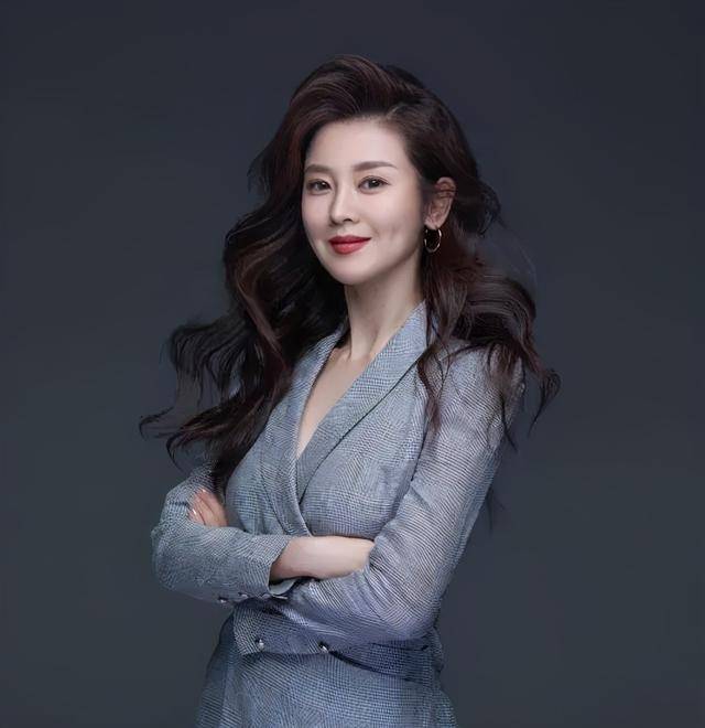 专访人:北京广播电视台主持人傲然广为大家喜爱的著名主持人傲然,2008