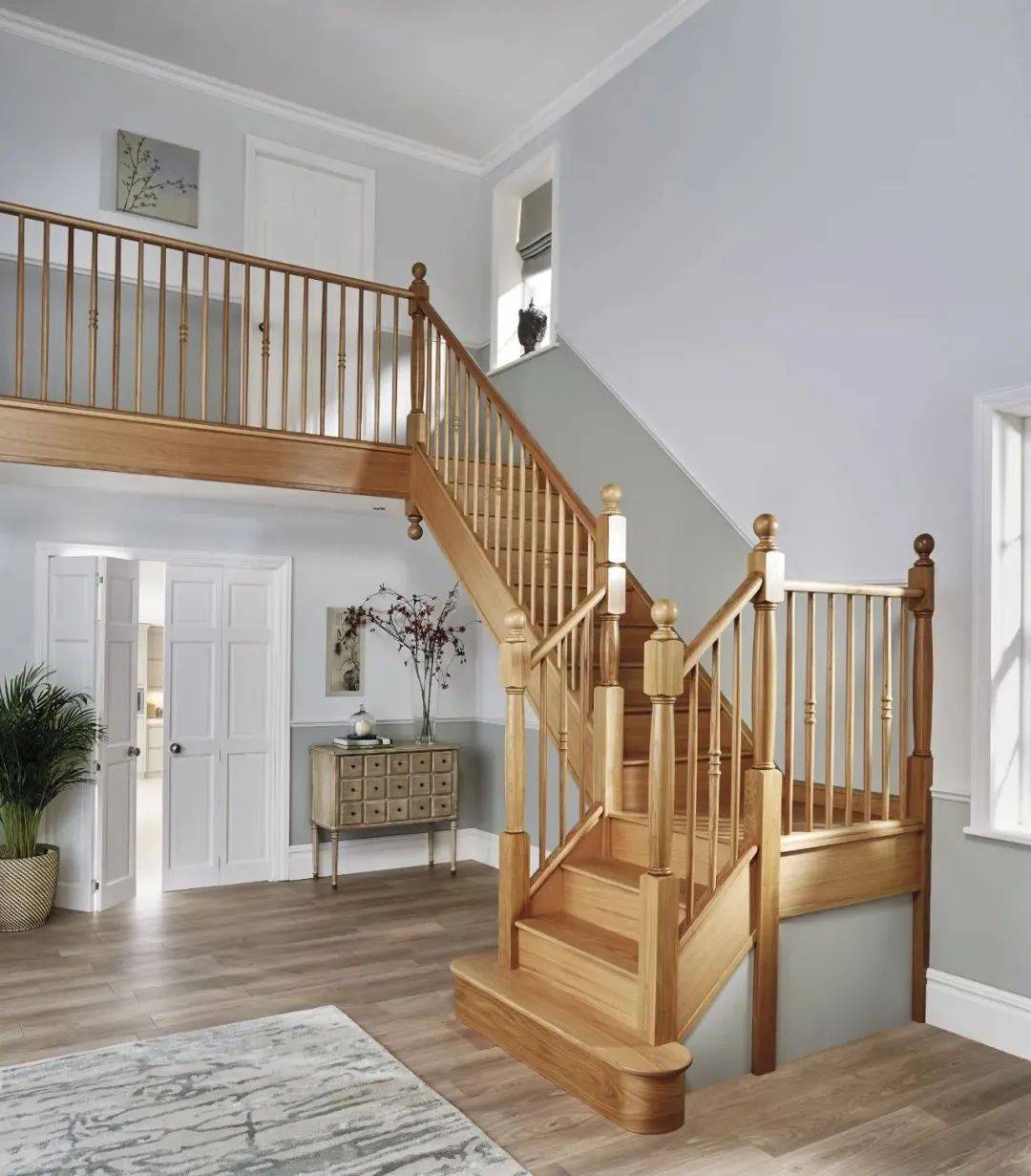 西安宅尚空间设计:实木定制楼梯,既美观又实用!