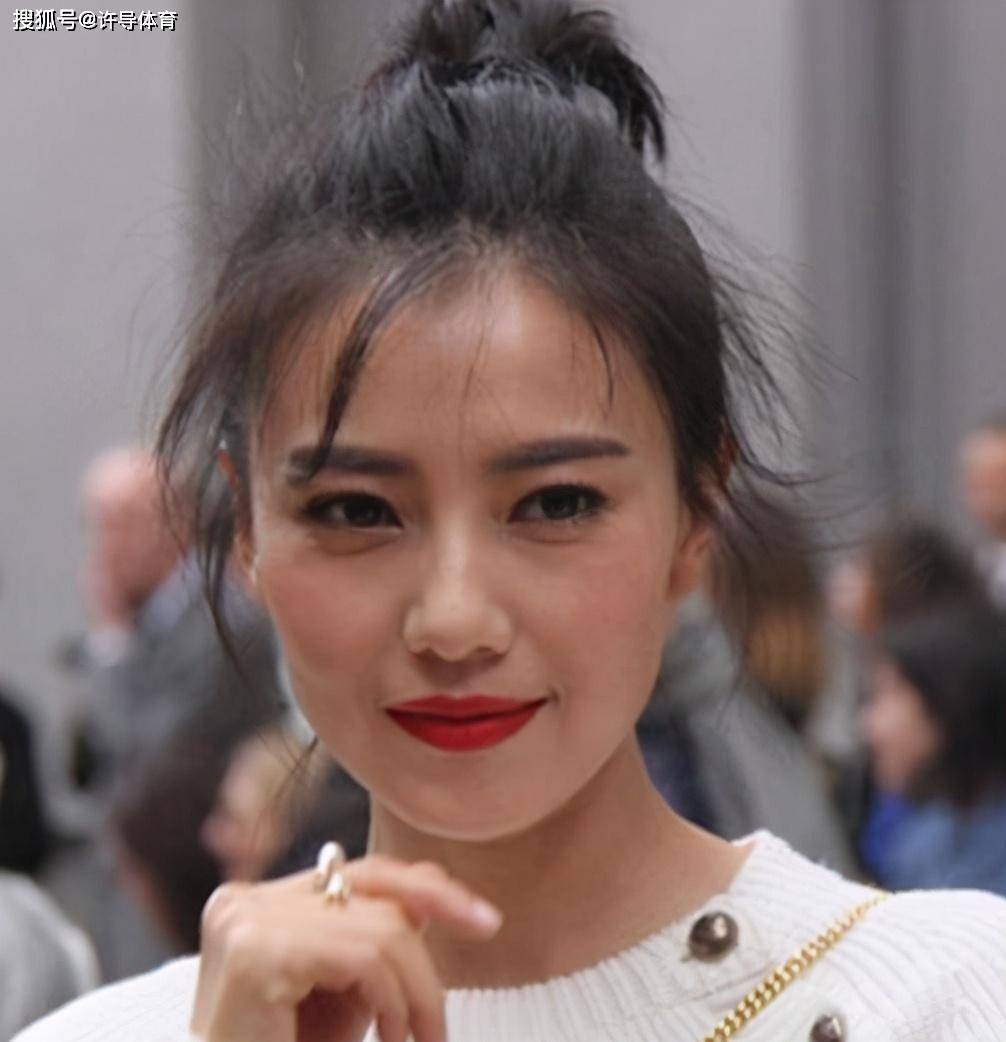 不得不说,当女明星们离开了ps后,也许很多平常人都比她们美