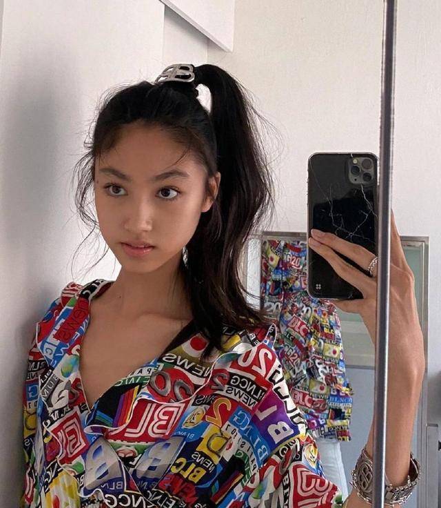 任达华女儿大片曝光,逆天长腿太抢镜,气质不输超模妈妈