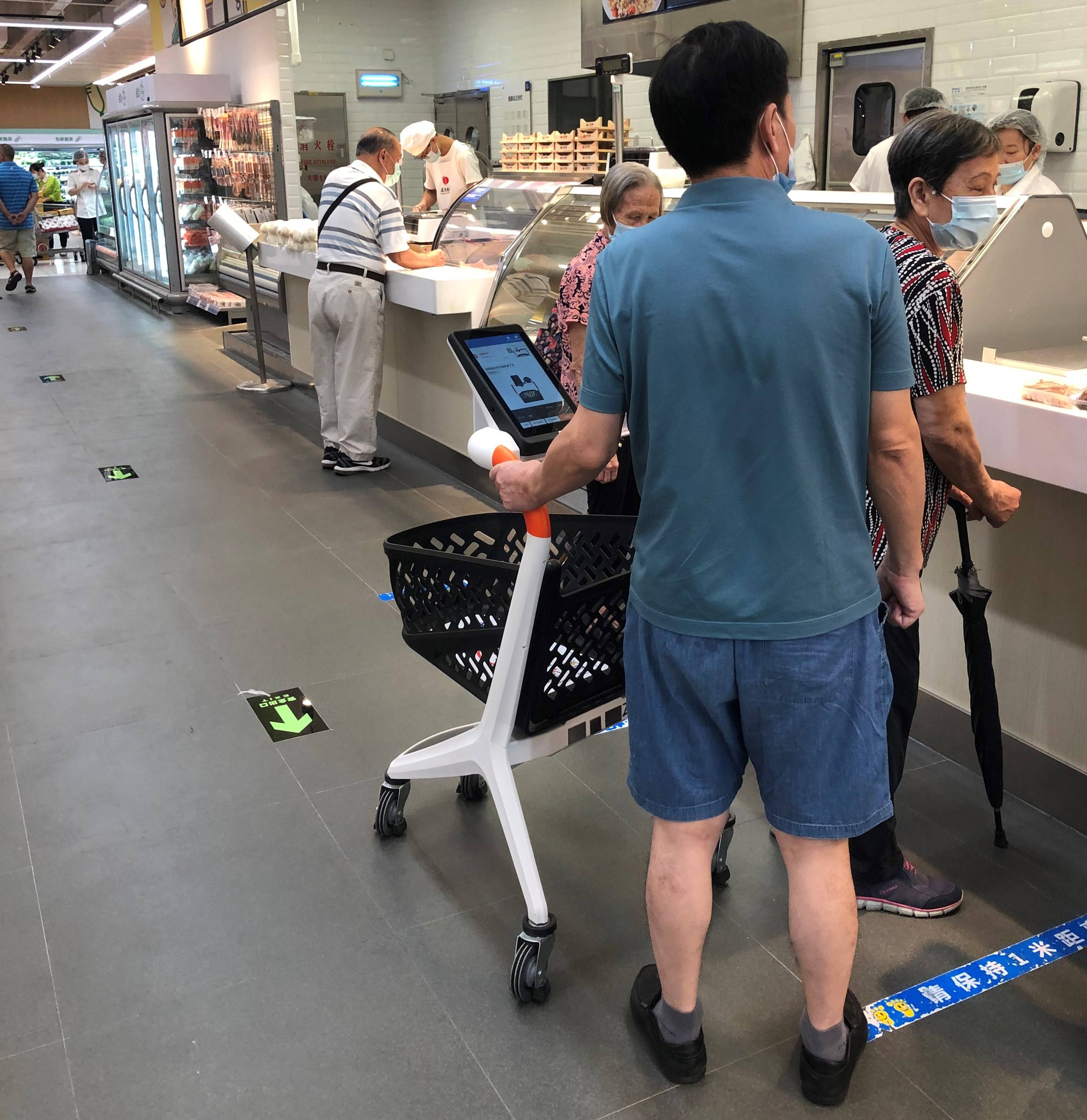 智能购物车走进深圳沃尔玛,黑科技给沃尔玛带来哪些新变化?