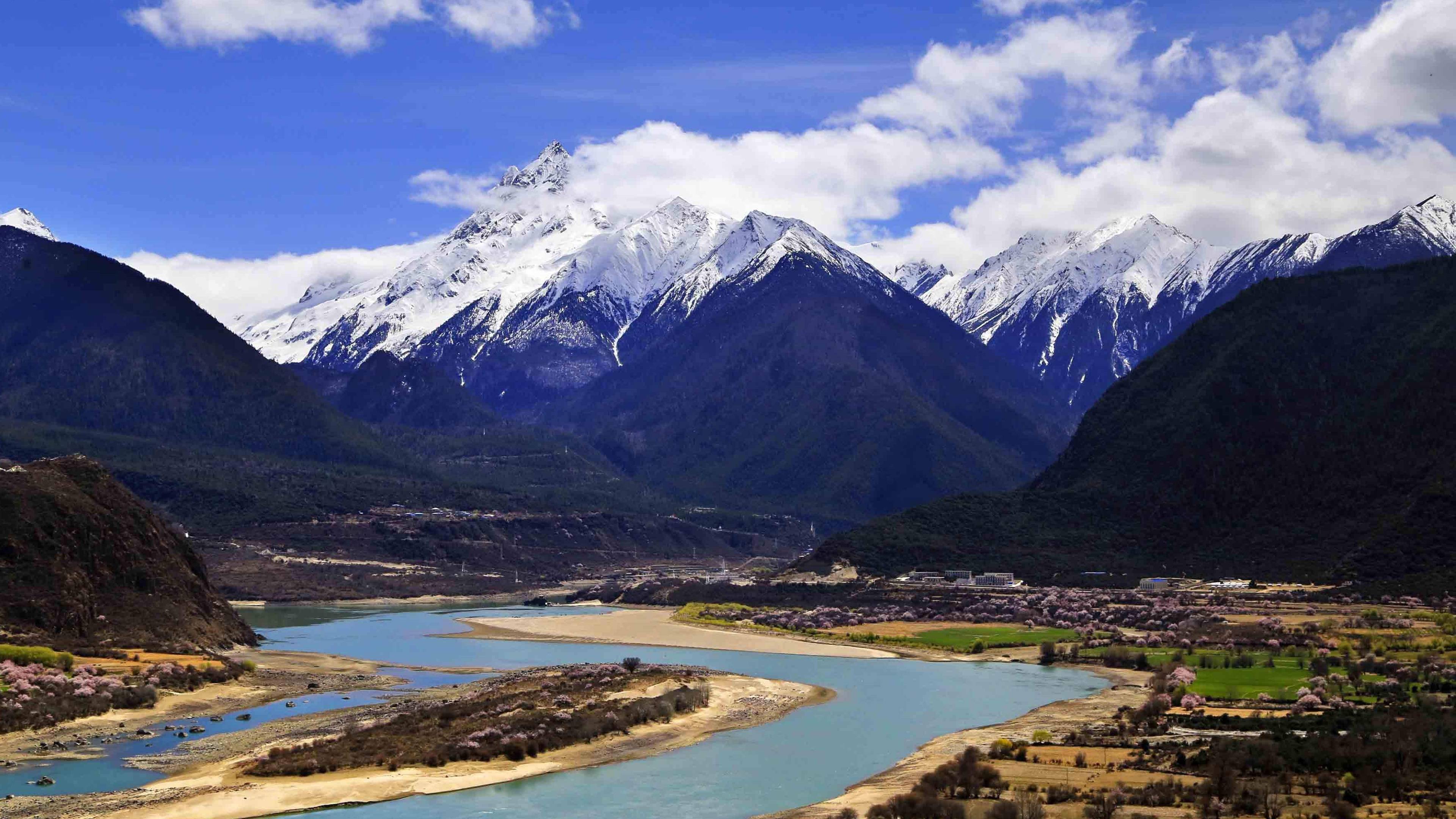 雅鲁藏布大峡谷保护区图片