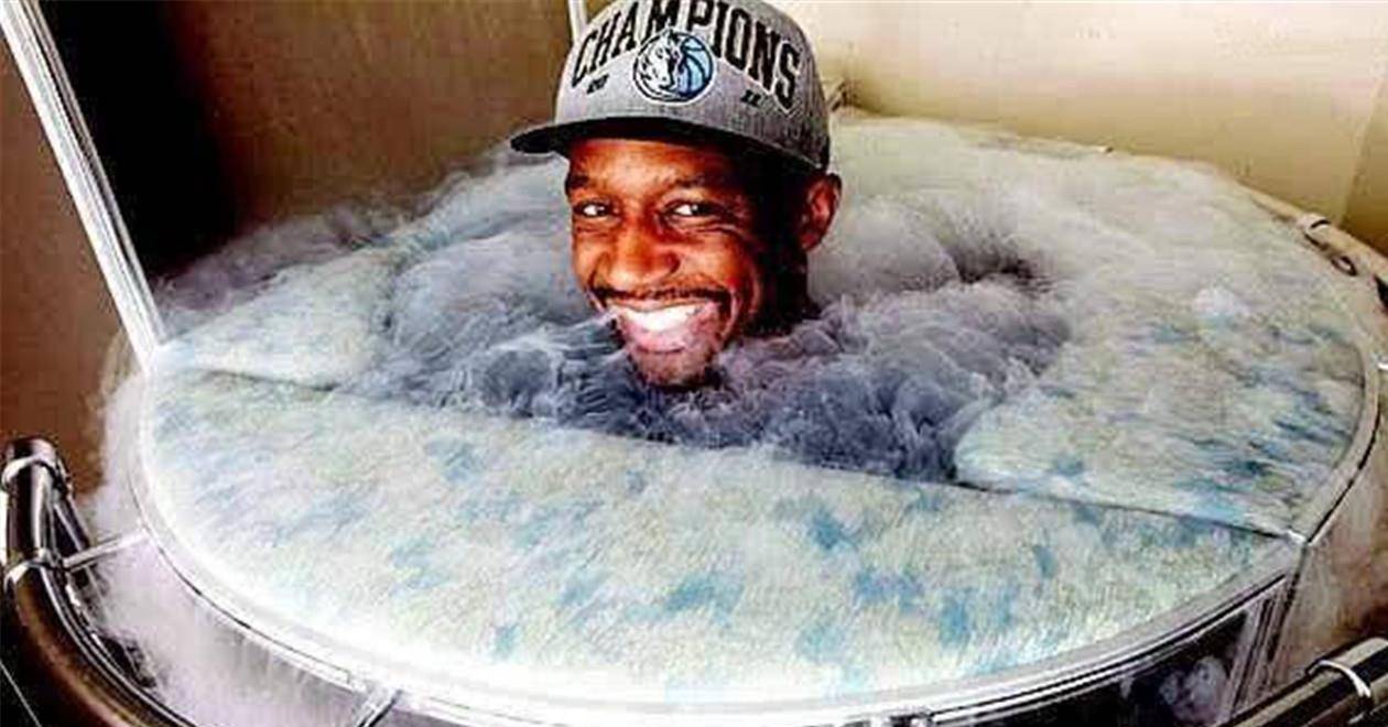 原创詹姆斯打完比赛后进入零下200度的冰桶为何没被冻伤