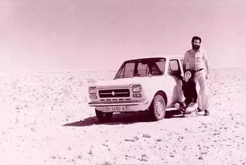 撒哈拉的故事见证三毛与荷西的婚姻沙漠中自由不羁的灵魂