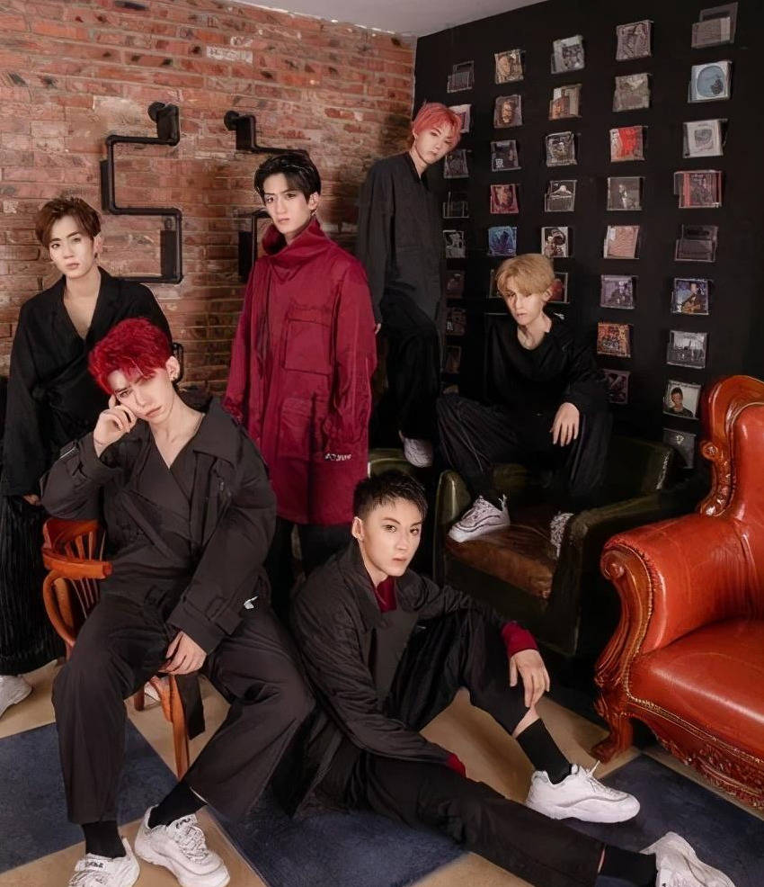 麦斗娱乐mk-1男团11月9日重庆粉丝见面会