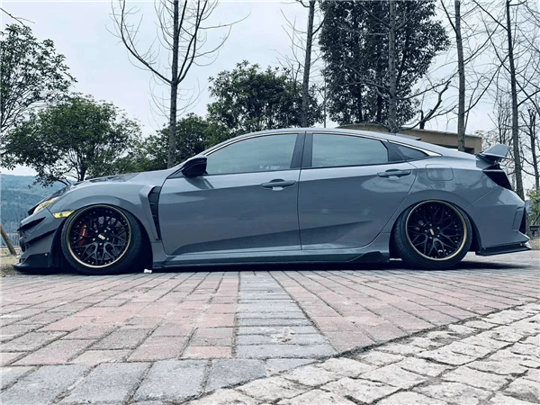 低趴族李洋讲述十代思域改装airbft气动避震低趴气势十足