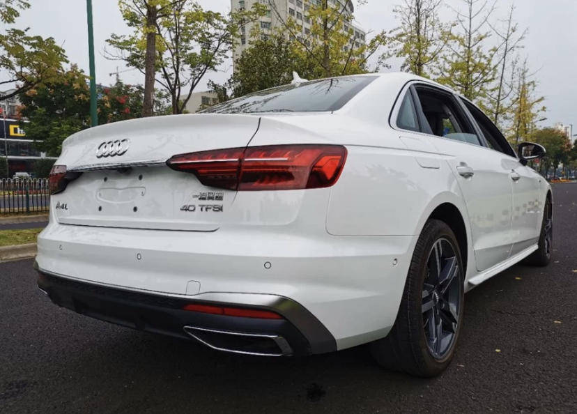 入手奥迪a4l豪华动感型,贷款落地32.5万,这价格没被坑吧_手机搜狐网