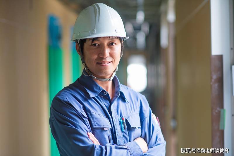 当蓝领的收入超过高级知识分子你怎么看