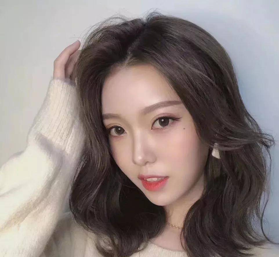 锁骨网红发好看