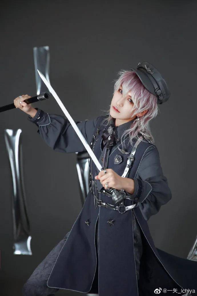 军装风lolita气势十足帅气又很有迷人的魅力