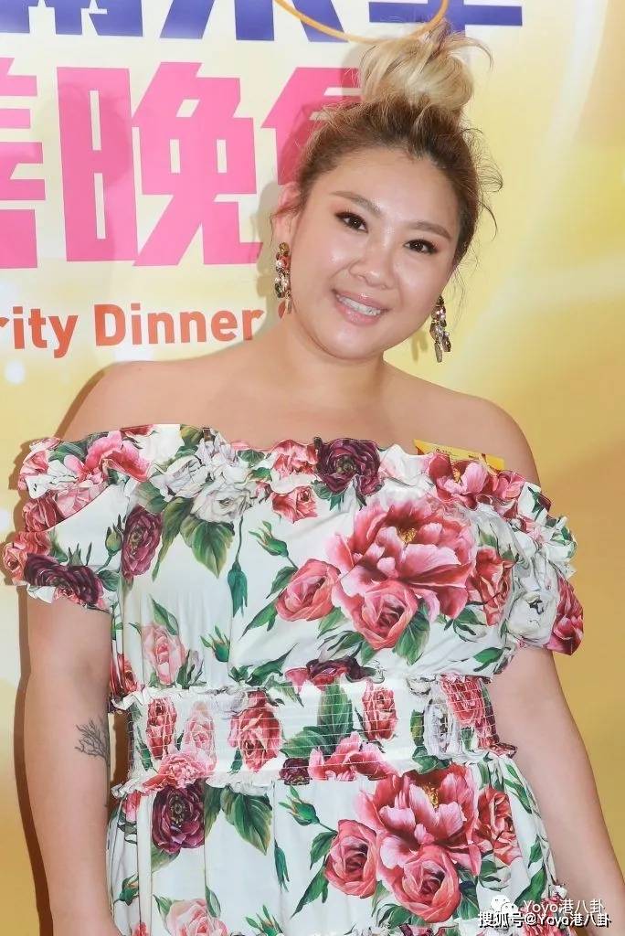 国泰空姐揞名爆"竹升妹歌手"机场恶行 网友一秒猜出对方是谁