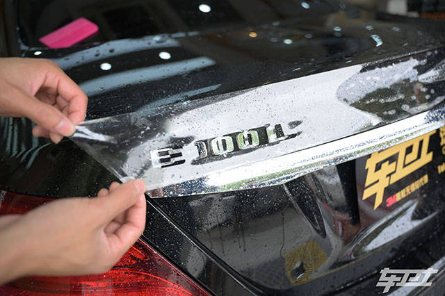 奔驰e300l纯手工施工固驰隐形车衣无锡车卫士