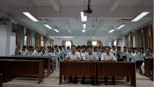禁毒宣传进校园—铁铺中学开展这些活动.
