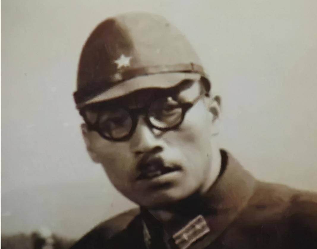 (葛存壮版龟田小队长)葛优的父亲葛存壮是六七十年代著名的反派演员