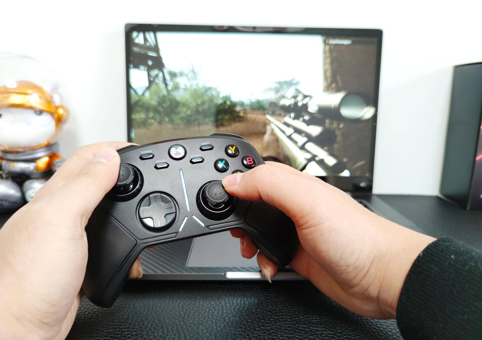 首创物理变速摇杆,三段式扳机加持,北通阿修罗3游戏手柄体验