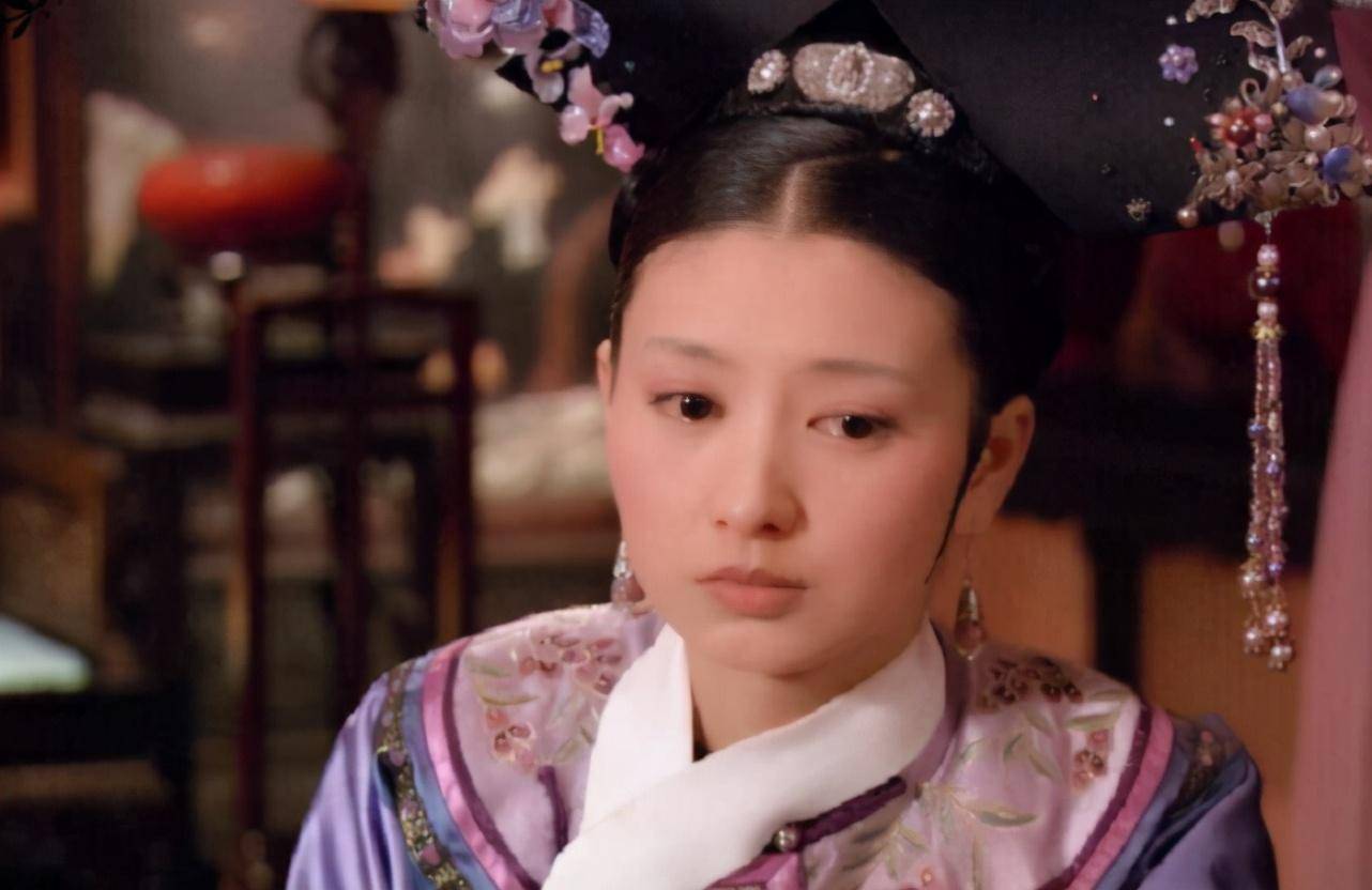 "沈眉庄"重回颜值巅峰,近照穿搭清新如少女,很难看出真实年龄_手机