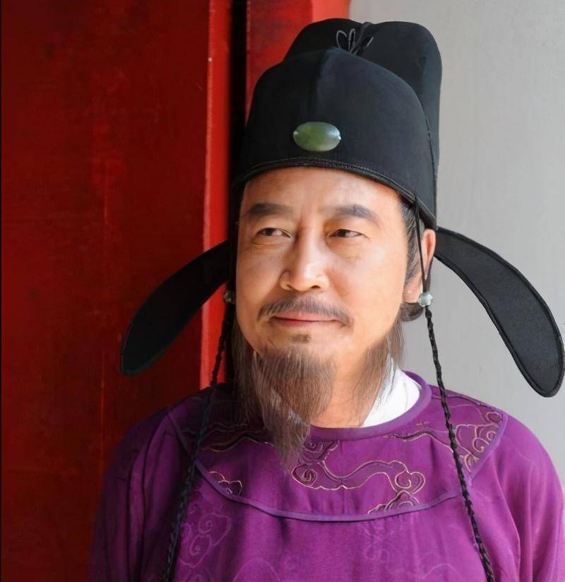 堵塞言路欺上瞒下:不学无术口蜜腹剑的宰相李林甫_唐玄宗