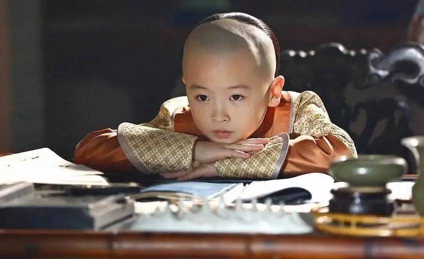 清朝的小皇子有多苦?吃不饱,穿不暖,见不到妈,学业重,换你你愿意吗?