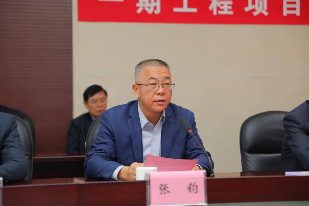 江宁区副区长伏进进在讲话中指出,江苏省中医院是全国中医药领域的