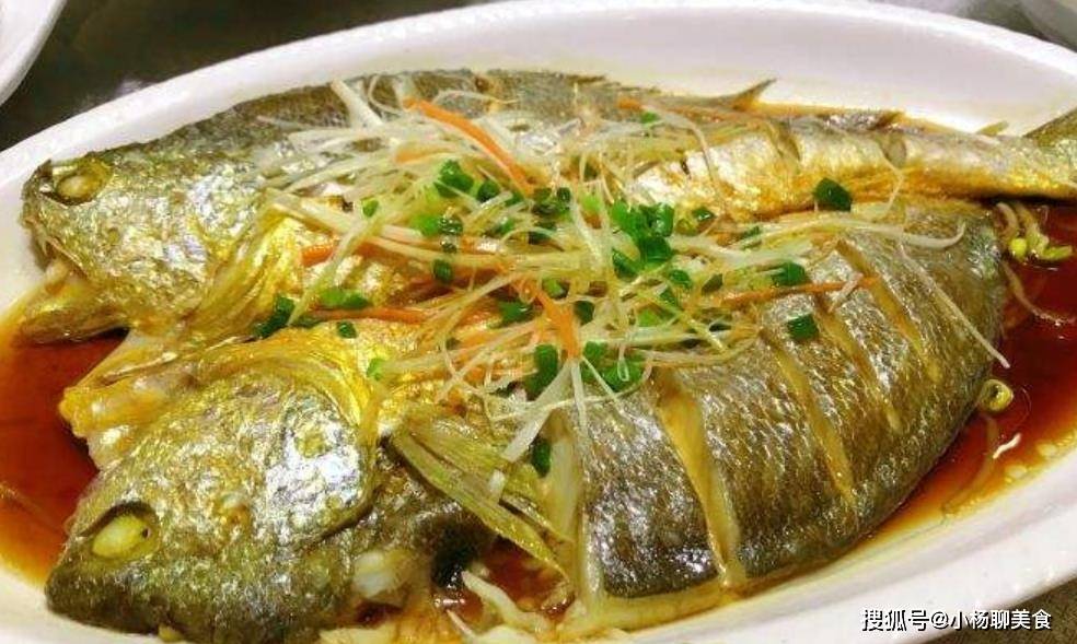 原创清蒸黄鱼腥味重掌握这个小窍门做出来鲜美清甜没有腥味