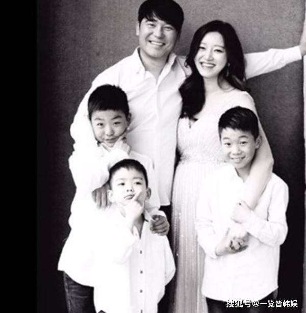 在此之前任昌丁曾经与韩国有名的高尔夫球选手金贤珠有过一段婚姻