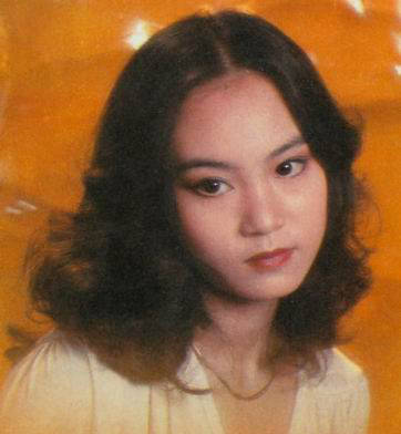 刘雪华年轻时候的相片图片