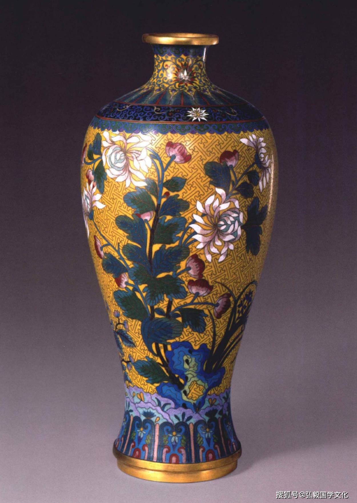 中国珐琅艺术,做工精细,图案富丽,清晚期丝珐琅工艺的代表作品