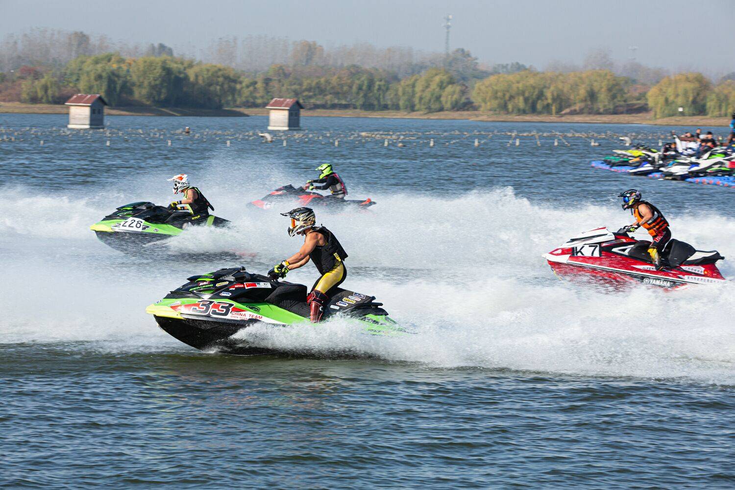 2020中国鄢陵鹤鸣湖摩托艇公开赛7日开幕 全国水上国民休闲运动中心将