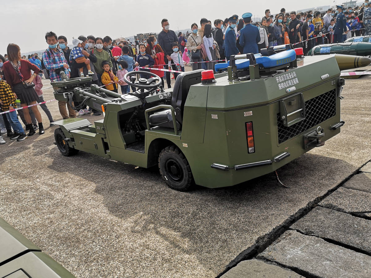 走进军营开放日,和飞豹战机来一次亲密接触